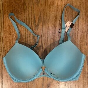NWT Victoria’s Secret Fabulous Bra 32DD Blue